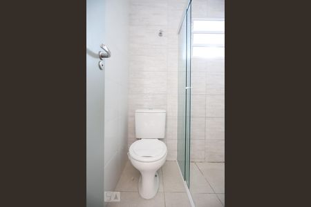 Banheiro de apartamento para alugar com 1 quarto, 45m² em Parada Inglesa, São Paulo