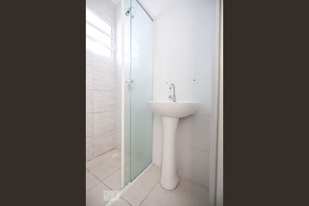 Banheiro de apartamento para alugar com 1 quarto, 45m² em Parada Inglesa, São Paulo