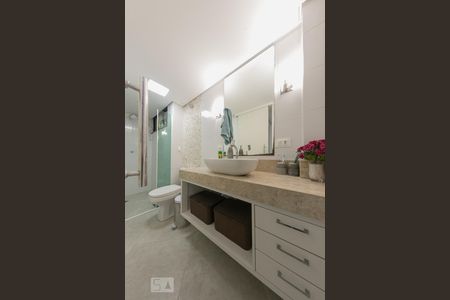 Apartamento para alugar com 70m², 3 quartos e 1 vagaBanheiro