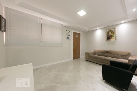Sala de apartamento para alugar com 3 quartos, 70m² em Cristo Rei, Curitiba