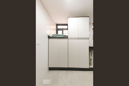 Apartamento para alugar com 70m², 3 quartos e 1 vagaÁrea de serviço
