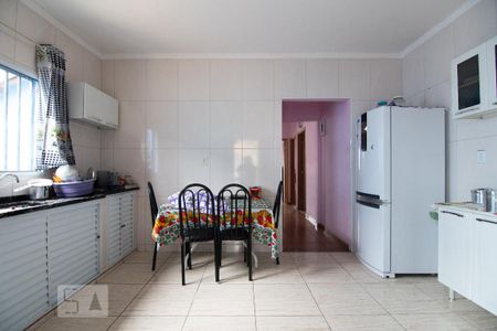 Casa à venda com 420m², 3 quartos e 2 vagasCozinha