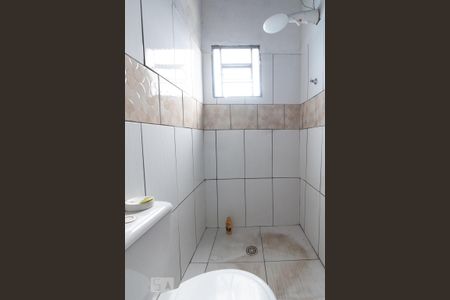 Casa à venda com 420m², 3 quartos e 2 vagasCasa de fundo - Banheiro