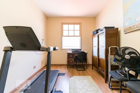 Casa à venda com 260m², 4 quartos e 8 vagas Casa à venda com 260m², 4 quartos e 8 vagasQuarto 3