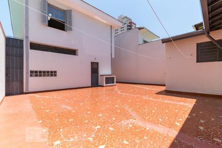Casa à venda com 260m², 4 quartos e 8 vagas Casa à venda com 260m², 4 quartos e 8 vagasÁrea de Serviço