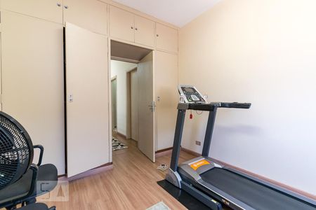 Casa à venda com 260m², 4 quartos e 8 vagas Casa à venda com 260m², 4 quartos e 8 vagasQuarto 3