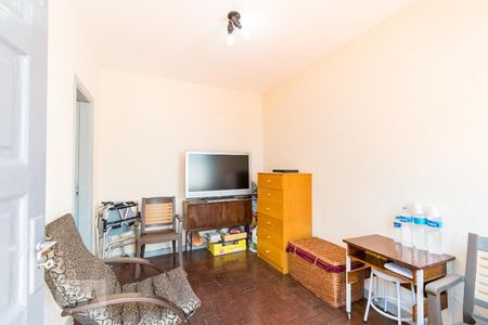 Casa à venda com 260m², 4 quartos e 8 vagas Casa à venda com 260m², 4 quartos e 8 vagasQuarto de Serviço