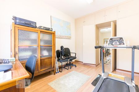 Casa à venda com 260m², 4 quartos e 8 vagas Casa à venda com 260m², 4 quartos e 8 vagasQuarto 3