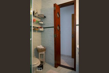 Casa à venda com 300m², 3 quartos e 5 vagasBANHEIRO SUITE 3