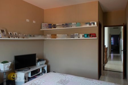 Casa à venda com 300m², 3 quartos e 5 vagasQUARTO 1 SUITE