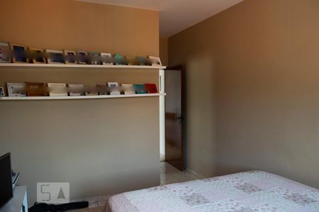 Casa à venda com 300m², 3 quartos e 5 vagasQUARTO 1 SUITE