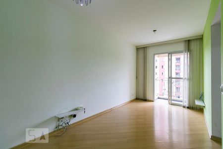 Sala de apartamento à venda com 3 quartos, 77m² em Vila Carlos de Campos, São Paulo