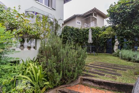 Casa à venda com 362m², 4 quartos e 2 vagasJardim
