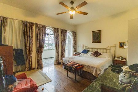 Casa à venda com 362m², 4 quartos e 2 vagasSuíte 2