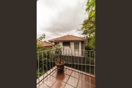 Casa à venda com 362m², 4 quartos e 2 vagasVaranda da Suíte 1 
