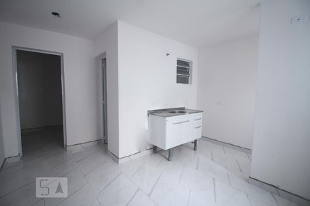 cozinha / sala de casa para alugar com 1 quarto, 30m² em Jardim do Tiro, São Paulo