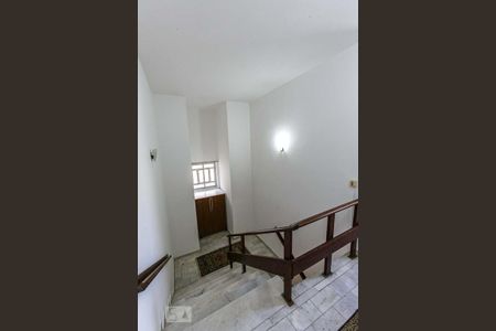 Apartamento para alugar com 218m², 3 quartos e 3 vagas Apartamento para alugar com 218m², 3 quartos e 3 vagasTerraço