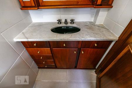 Apartamento para alugar com 218m², 3 quartos e 3 vagas Apartamento para alugar com 218m², 3 quartos e 3 vagasBanheiro do Quarto 3