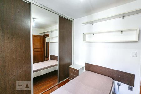 Apartamento para alugar com 218m², 3 quartos e 3 vagas Apartamento para alugar com 218m², 3 quartos e 3 vagasQuarto 2