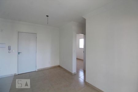 Sala de apartamento para alugar com 2 quartos, 54m² em Vila Galvão, Guarulhos
