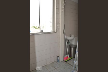 Apartamento para alugar com 60m², 2 quartos e 1 vagaÁrea de serviço