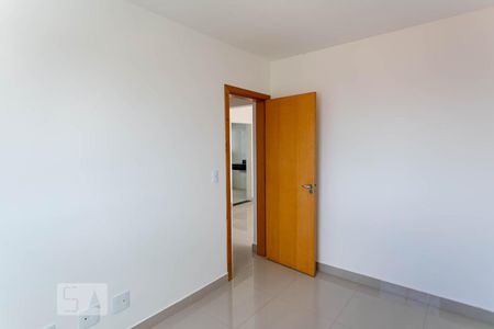 Quarto 1 de apartamento para alugar com 3 quartos, 60m² em Santa Mônica, Belo Horizonte