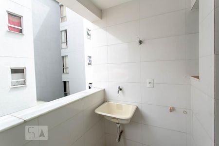 Apartamento para alugar com 60m², 3 quartos e 1 vagaÁrea de Serviço