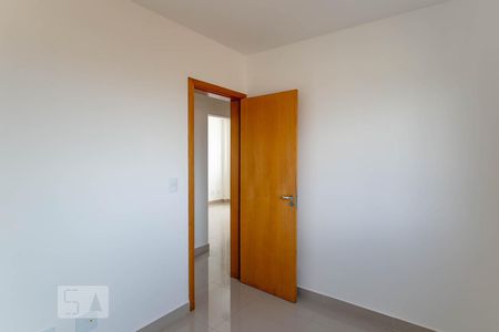 Quarto 2 de apartamento para alugar com 3 quartos, 60m² em Santa Mônica, Belo Horizonte