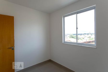 Quarto 2 de apartamento para alugar com 3 quartos, 60m² em Santa Mônica, Belo Horizonte