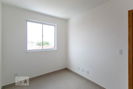 Quarto 1 de apartamento para alugar com 3 quartos, 60m² em Santa Mônica, Belo Horizonte