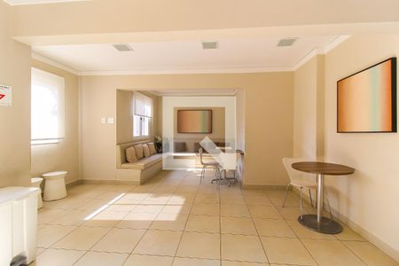 Apartamento para alugar com 41m², 2 quartos e sem vaga Apartamento para alugar com 41m², 2 quartos e sem vagaÁrea comum - Salão de festas