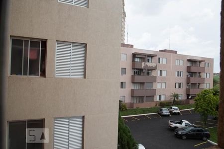 Apartamento para alugar com 70m², 2 quartos e 1 vagaÁrea de serviço - vista da janela