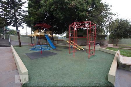 Apartamento para alugar com 70m², 2 quartos e 1 vagaÁrea comum - playground