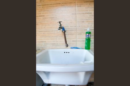 Casa para alugar com 75m², 2 quartos e sem vagaÁrea de Serviço