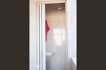 Casa para alugar com 75m², 2 quartos e sem vagaBanheiro - Terraço