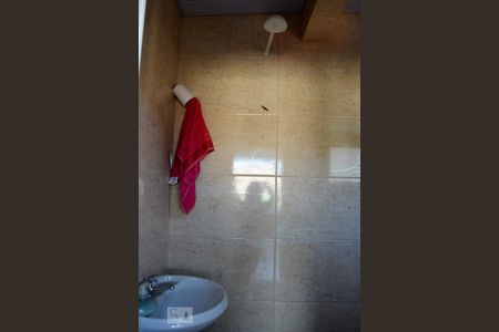 Casa para alugar com 75m², 2 quartos e sem vagaBanheiro - Terraço 