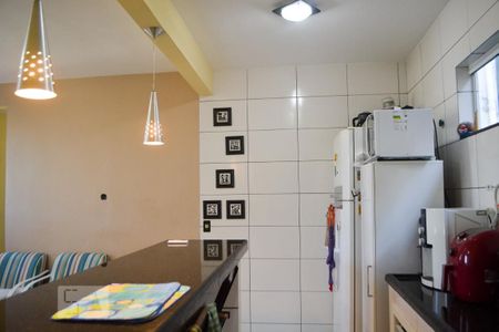 Cozinha de casa para alugar com 2 quartos, 75m² em Jardim Carioca, Rio de Janeiro