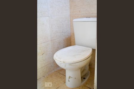 Casa para alugar com 75m², 2 quartos e sem vagaBanheiro - Terraço 