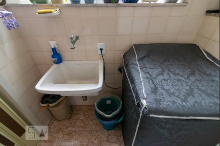 Apartamento à venda com 80m², 2 quartos e 1 vaga Apartamento à venda com 80m², 2 quartos e 1 vagaÁrea de Serviço