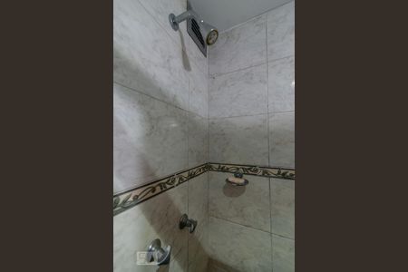 Apartamento à venda com 80m², 2 quartos e 1 vaga Apartamento à venda com 80m², 2 quartos e 1 vagaBanheiro da Suíte