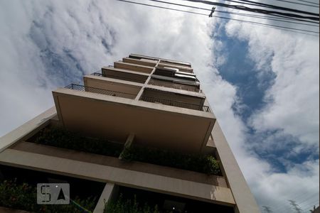 Apartamento à venda com 80m², 2 quartos e 1 vaga Apartamento à venda com 80m², 2 quartos e 1 vagaFachada