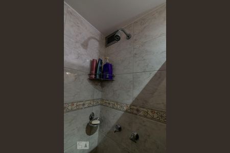 Apartamento à venda com 80m², 2 quartos e 1 vaga Apartamento à venda com 80m², 2 quartos e 1 vagaBanheiro Social