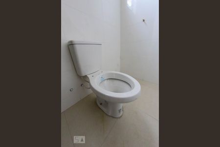 Banheiro de apartamento para alugar com 1 quarto, 49m² em Bonfim, Belo Horizonte