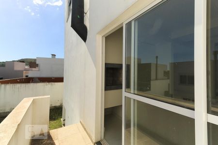 Casa de condomínio à venda com 160m², 3 quartos e 4 vagasVaranda