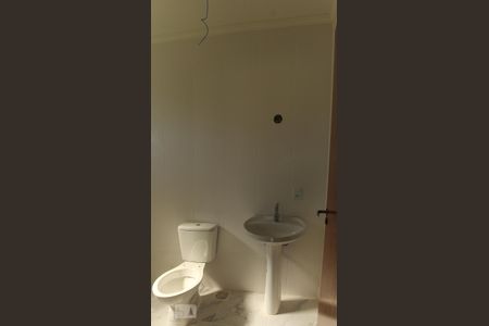 Casa de condomínio à venda com 160m², 3 quartos e 4 vagasBanheiro da suíte 3