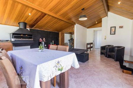 Apartamento à venda com 149m², 2 quartos e 2 vagas Apartamento à venda com 149m², 2 quartos e 2 vagasCobertura