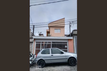 Casa à venda com 170m², 4 quartos e 2 vagasFachada