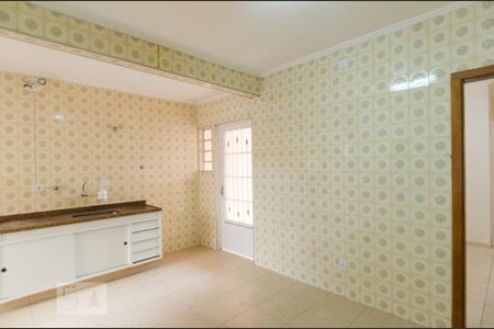 Casa à venda com 170m², 4 quartos e 2 vagasCozinha