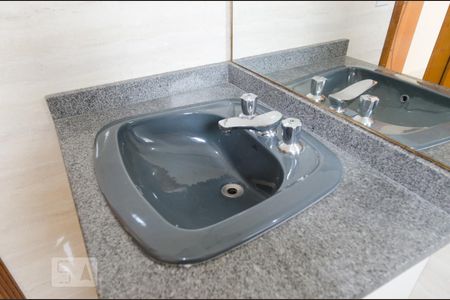Casa para alugar com 80m², 2 quartos e 1 vagaBanheiro
