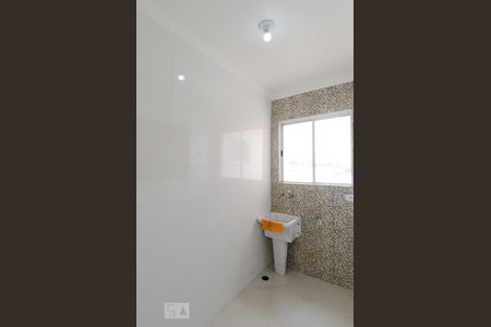 Casa para alugar com 80m², 2 quartos e 1 vagaÁrea de serviço